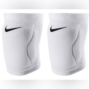 Volleyball knee pads in white, size small